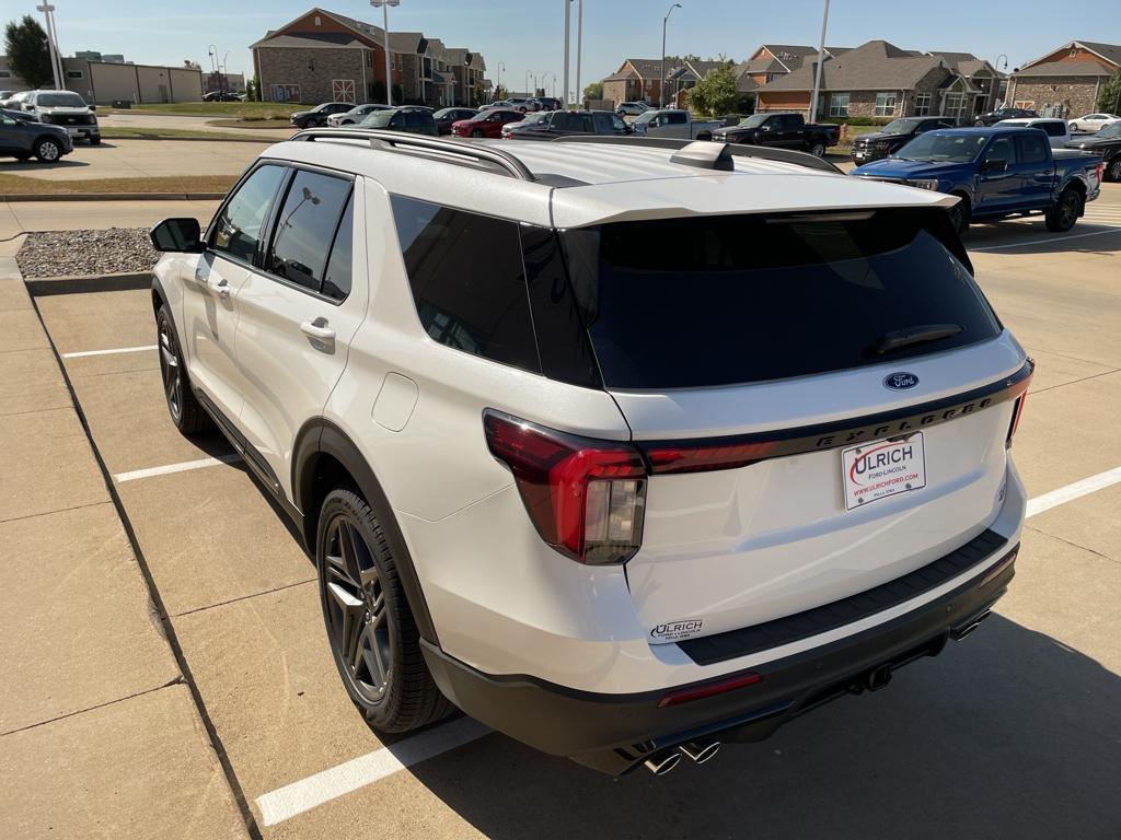 new 2025 Ford Explorer car, priced at $60,990