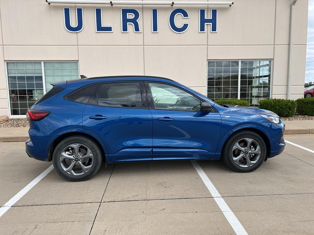 used 2023 Ford Escape car, priced at $26,985