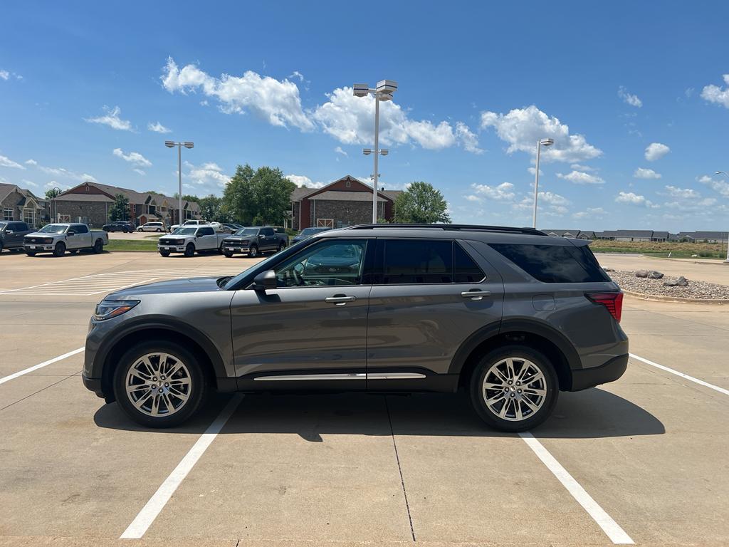 new 2025 Ford Explorer car, priced at $48,615
