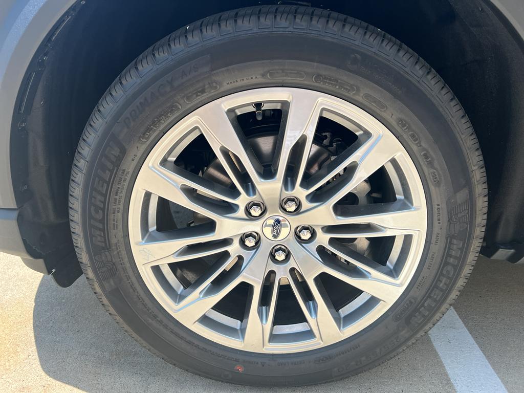 new 2025 Ford Explorer car, priced at $48,615