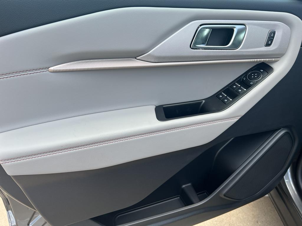 new 2025 Ford Explorer car, priced at $48,115
