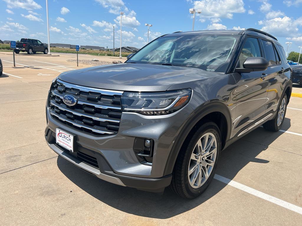 new 2025 Ford Explorer car, priced at $48,615