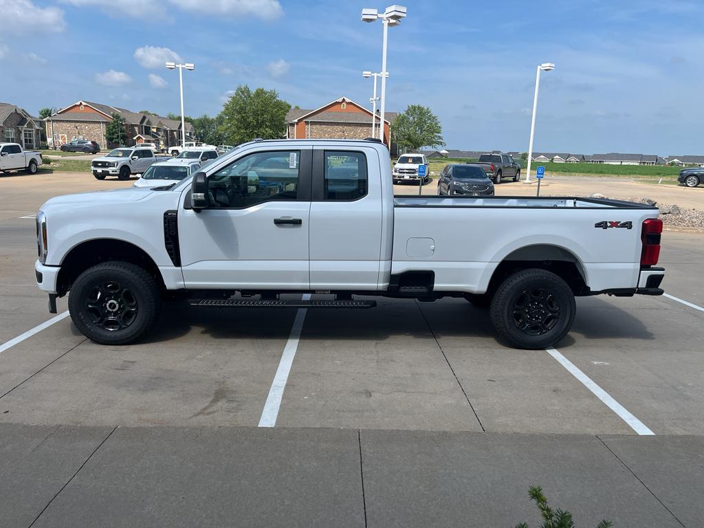 new 2025 Ford F-250 car, priced at $58,635