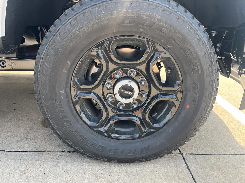 new 2025 Ford F-250 car, priced at $58,635