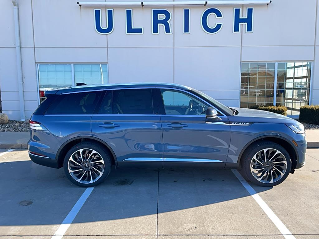 new 2025 Lincoln Aviator car, priced at $73,055