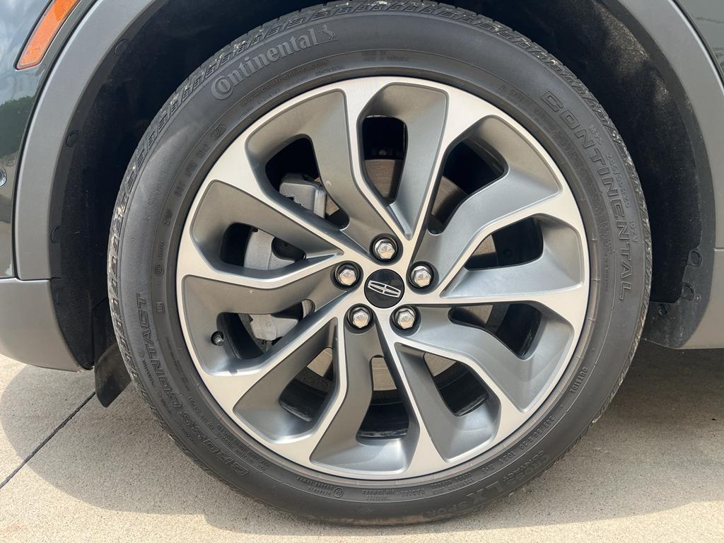 used 2022 Lincoln Nautilus car, priced at $39,450