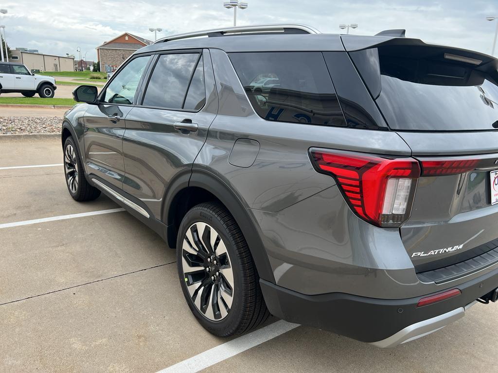new 2025 Ford Explorer car, priced at $58,515
