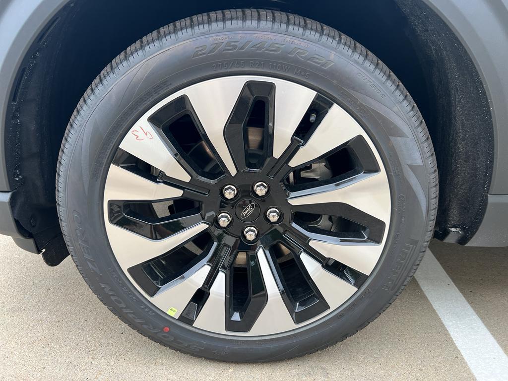 new 2025 Ford Explorer car, priced at $58,515