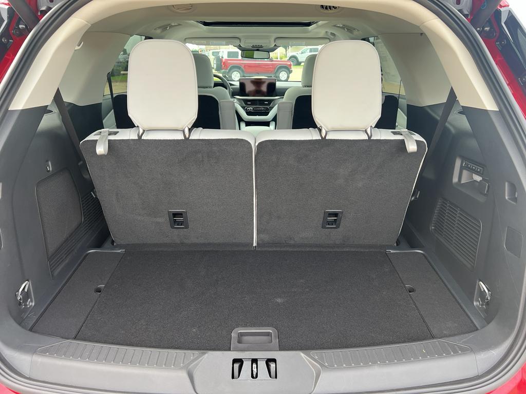 new 2025 Ford Explorer car, priced at $61,080