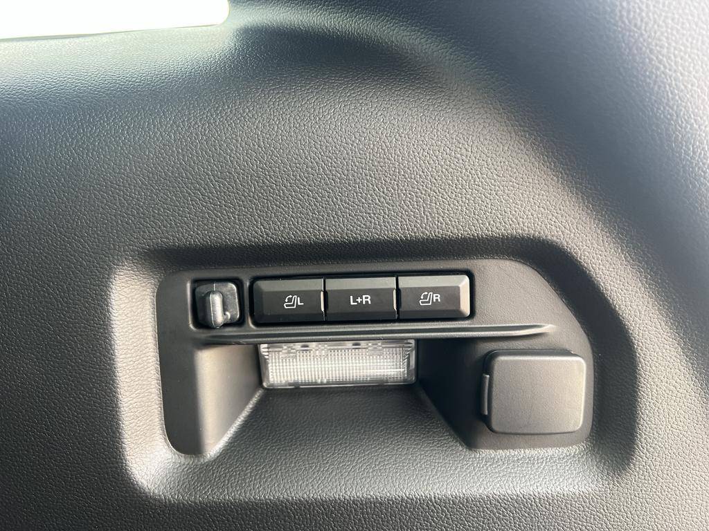 new 2025 Ford Explorer car, priced at $61,080