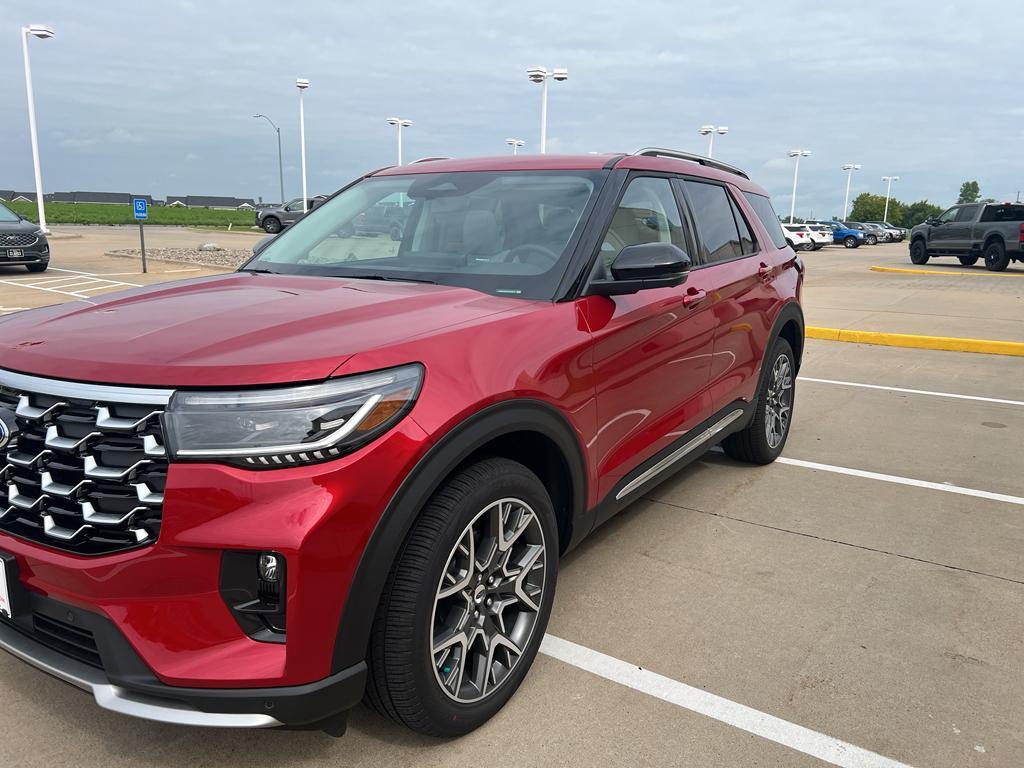 new 2025 Ford Explorer car, priced at $61,080