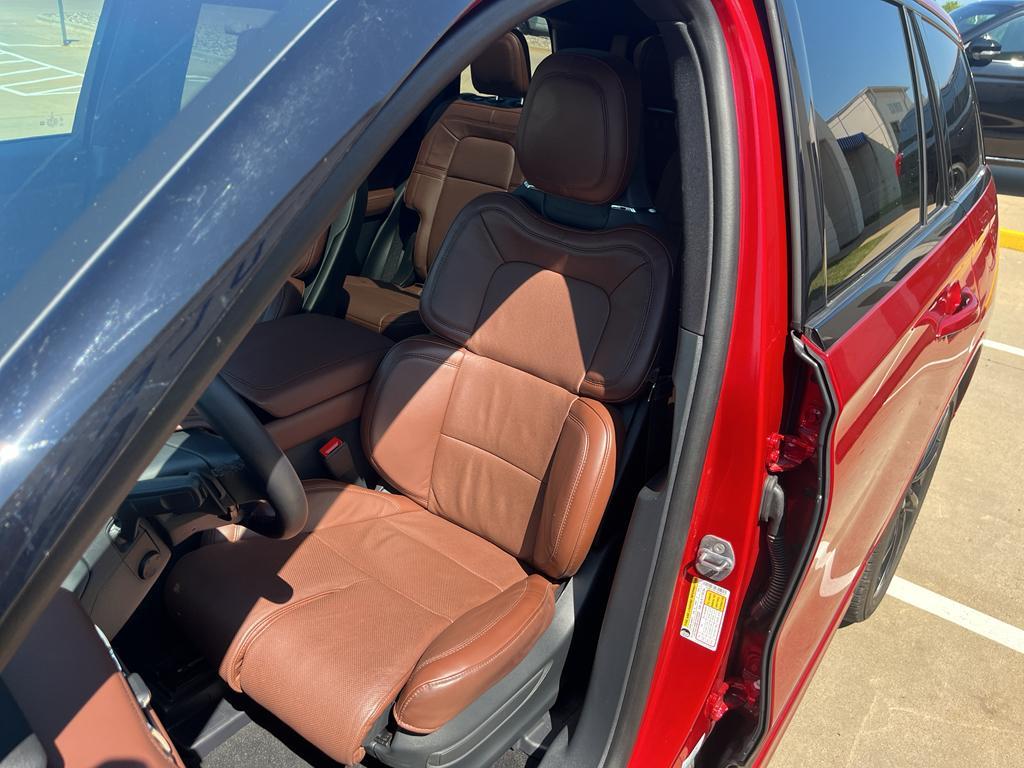 used 2025 Lincoln Aviator car, priced at $69,250