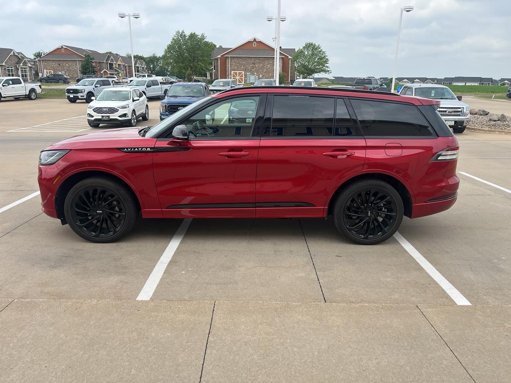 used 2025 Lincoln Aviator car, priced at $70,985