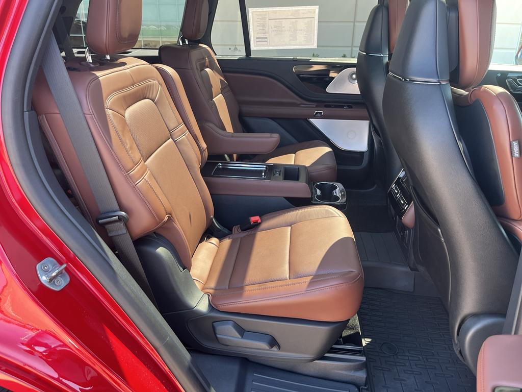 used 2025 Lincoln Aviator car, priced at $69,250