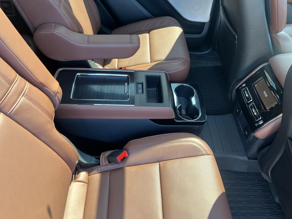 used 2025 Lincoln Aviator car, priced at $69,250