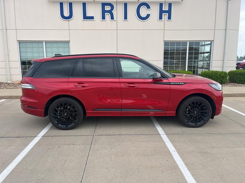 used 2025 Lincoln Aviator car, priced at $70,985