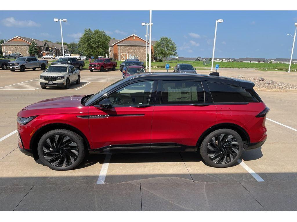 new 2025 Lincoln Nautilus car, priced at $65,655