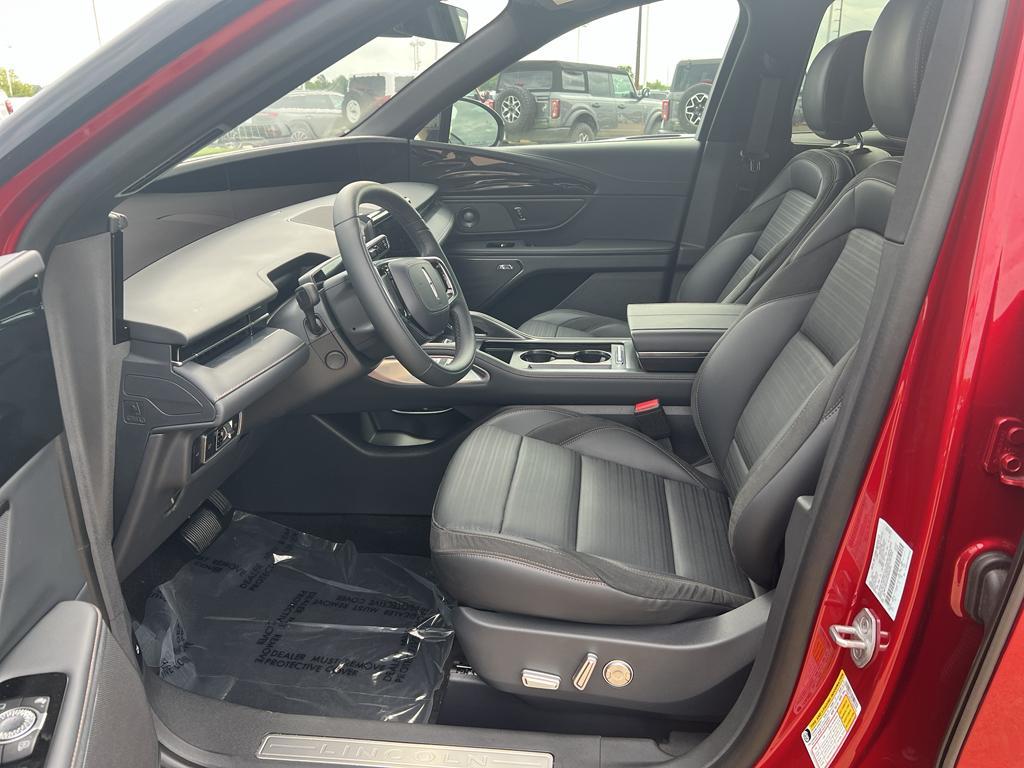 new 2025 Lincoln Nautilus car, priced at $65,655