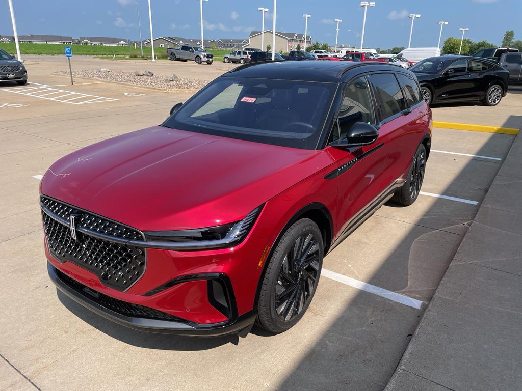 new 2025 Lincoln Nautilus car, priced at $65,655
