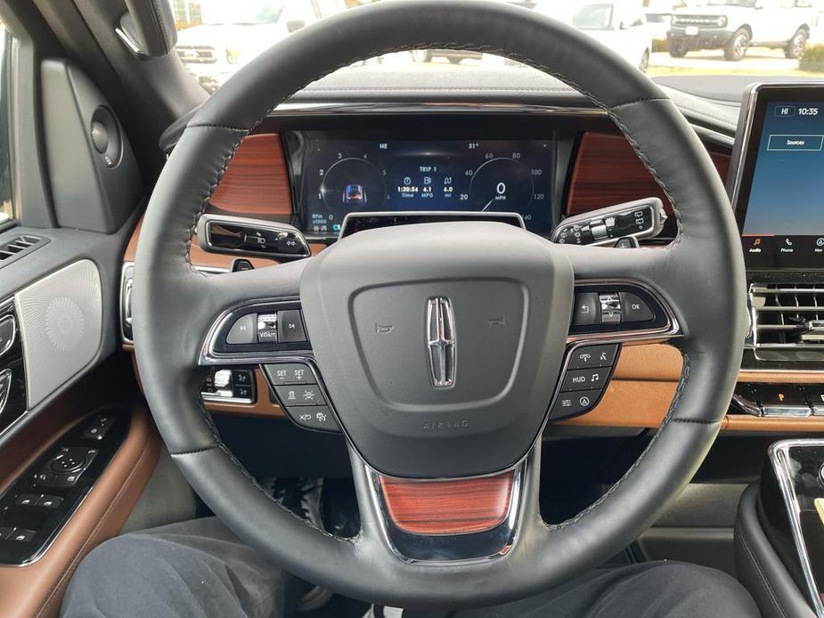 new 2024 Lincoln Navigator car, priced at $105,475