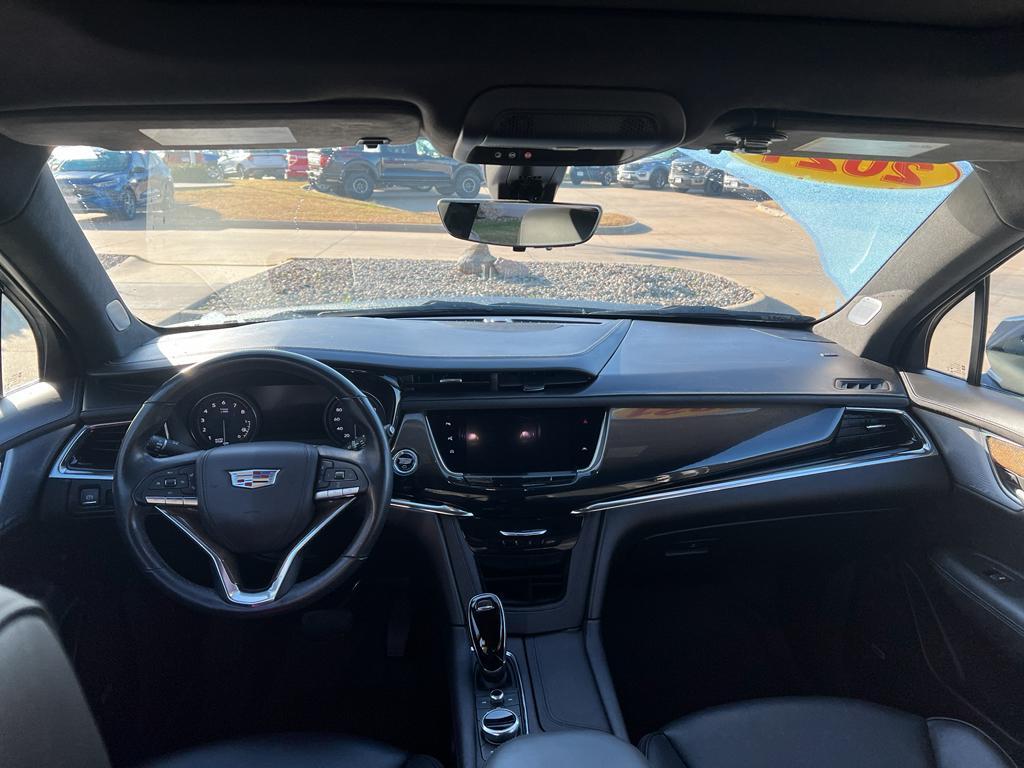 used 2021 Cadillac XT6 car, priced at $34,896