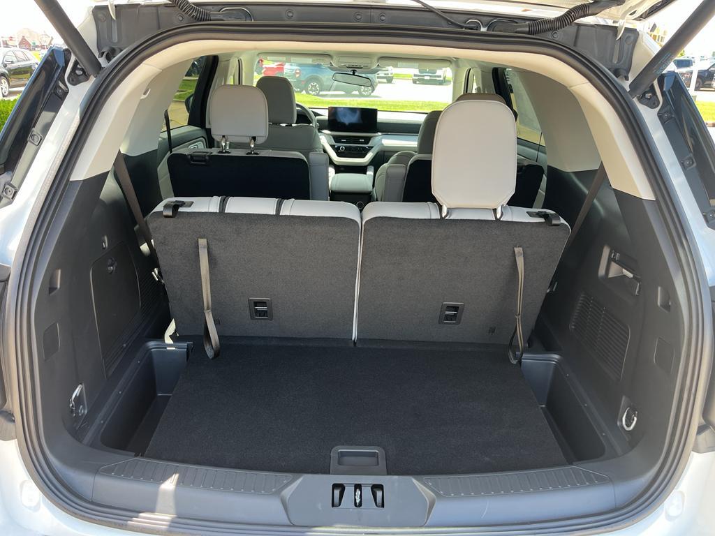 new 2025 Ford Explorer car, priced at $47,692