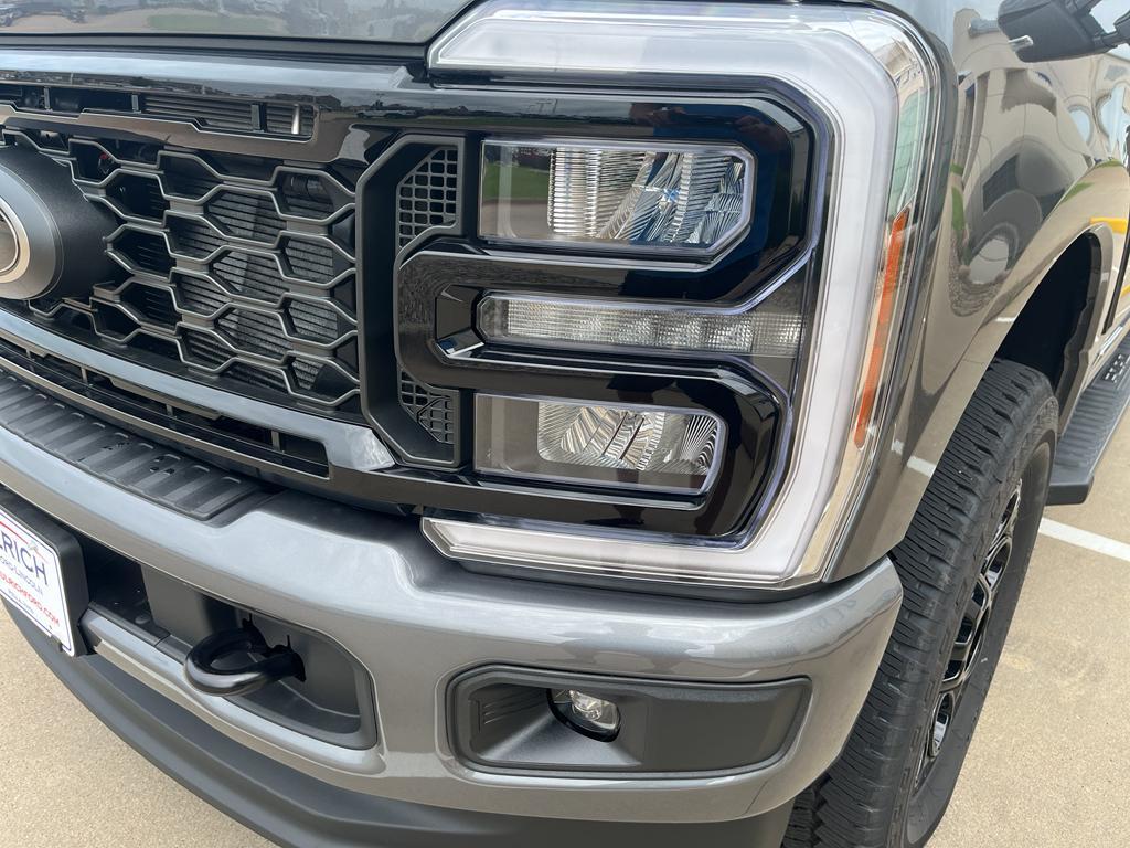 new 2025 Ford F-250 car, priced at $83,280