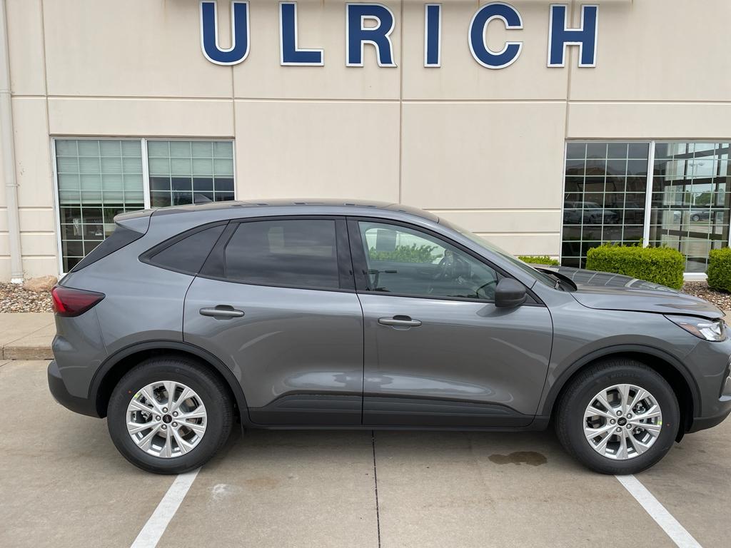new 2025 Ford Escape car, priced at $29,882