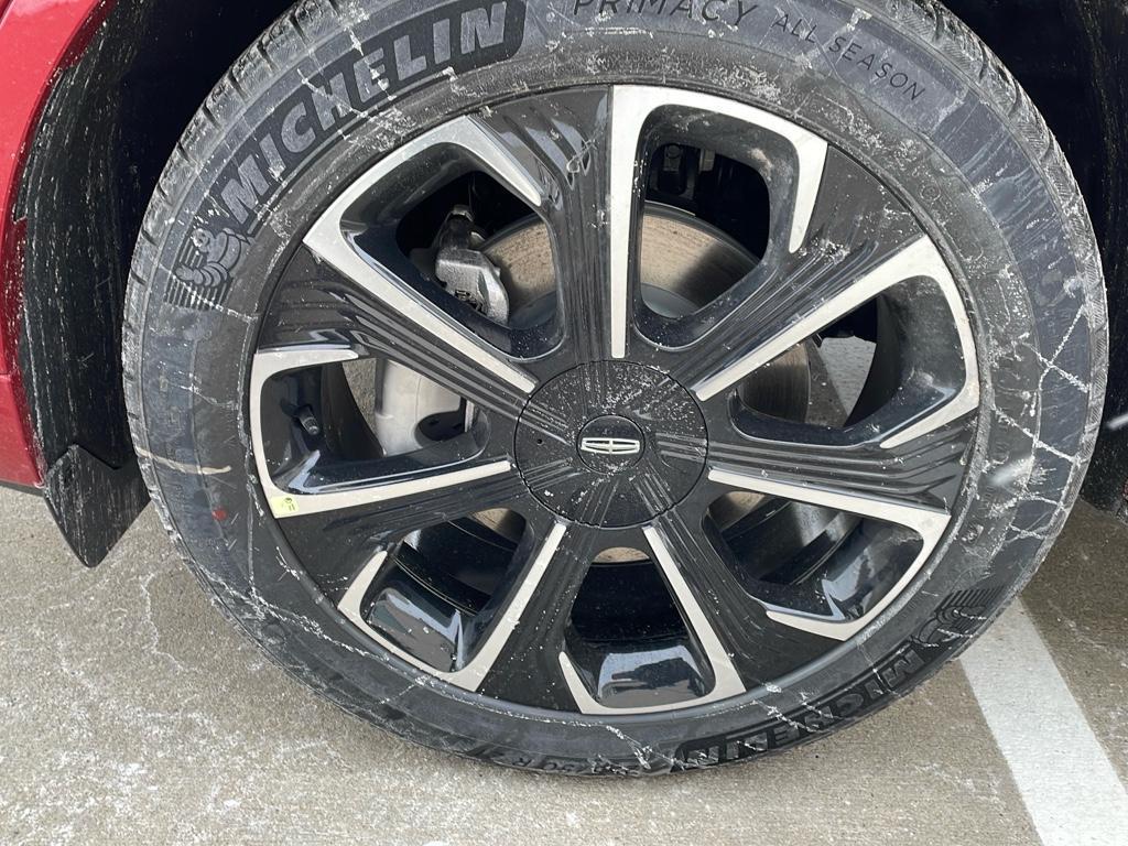 new 2025 Lincoln Nautilus car, priced at $66,205