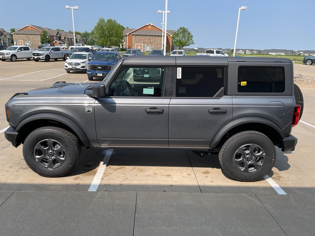 new 2025 Ford Bronco car, priced at $44,815