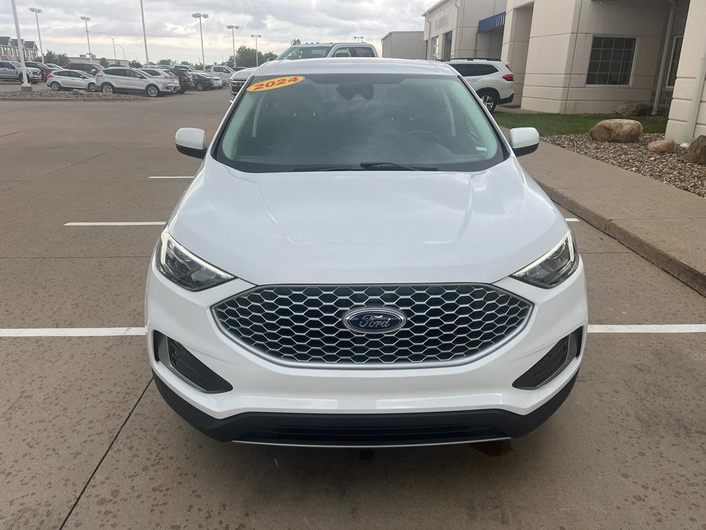 used 2024 Ford Edge car, priced at $29,985