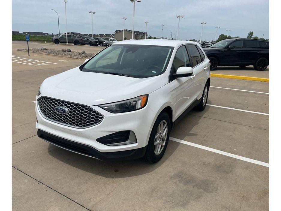 used 2024 Ford Edge car, priced at $29,985