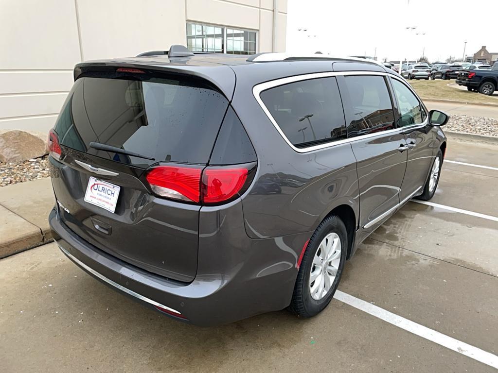 used 2019 Chrysler Pacifica car, priced at $24,450