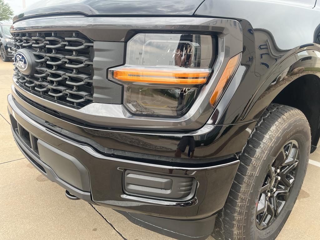 new 2025 Ford F-150 car, priced at $48,917