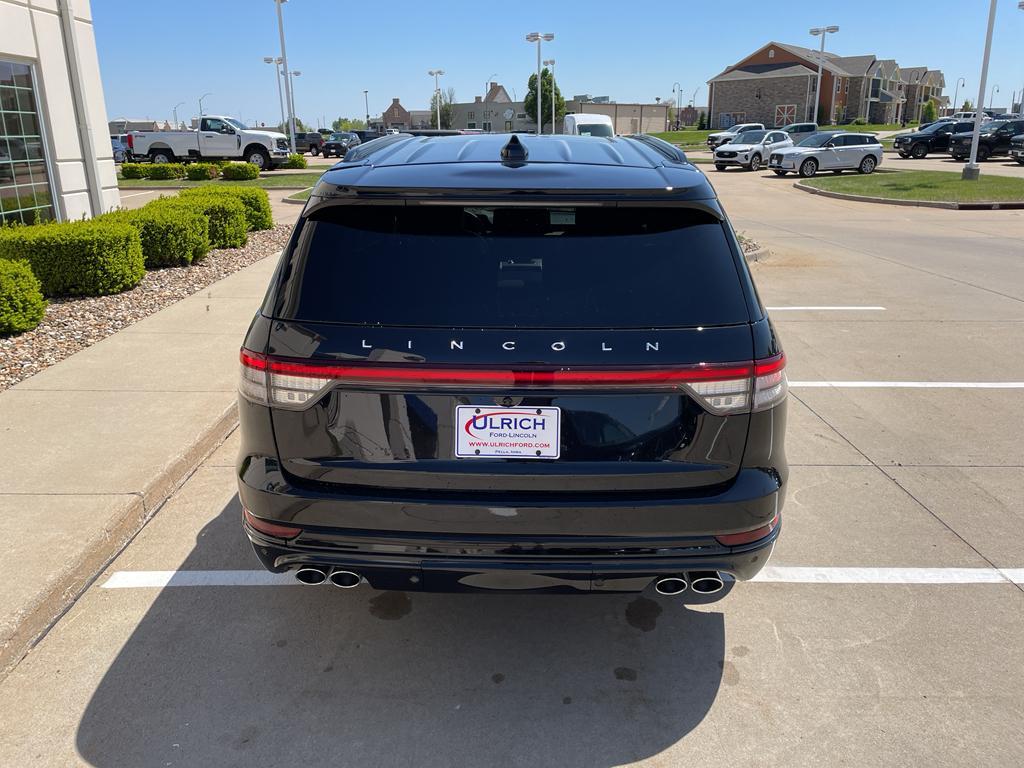 new 2025 Lincoln Aviator car, priced at $67,261
