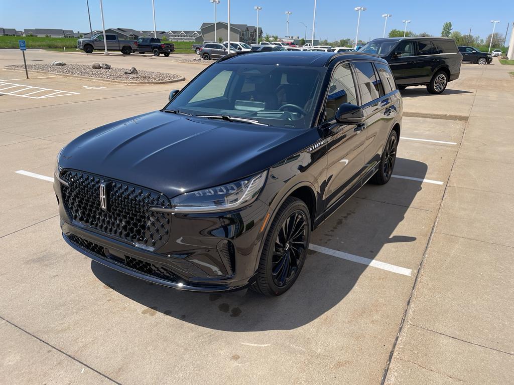 new 2025 Lincoln Aviator car, priced at $67,261