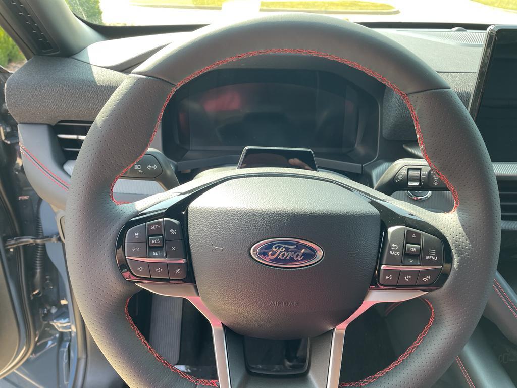 new 2025 Ford Explorer car, priced at $49,865