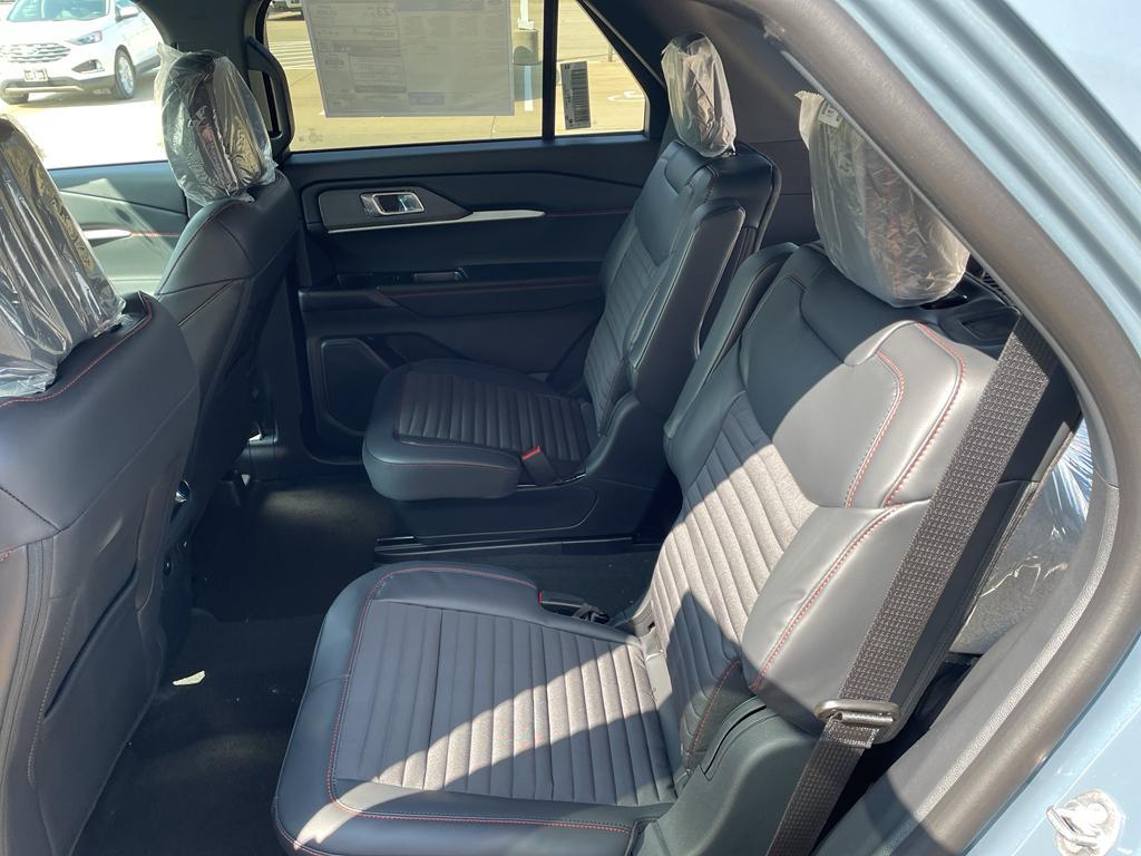 new 2025 Ford Explorer car, priced at $49,865
