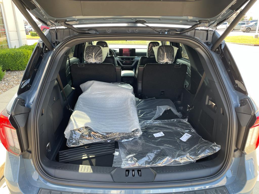 new 2025 Ford Explorer car, priced at $49,865