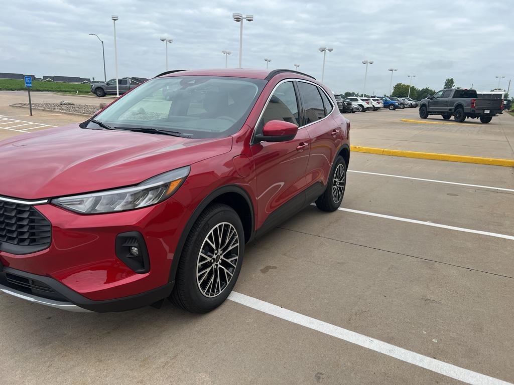 new 2025 Ford Escape car, priced at $38,799