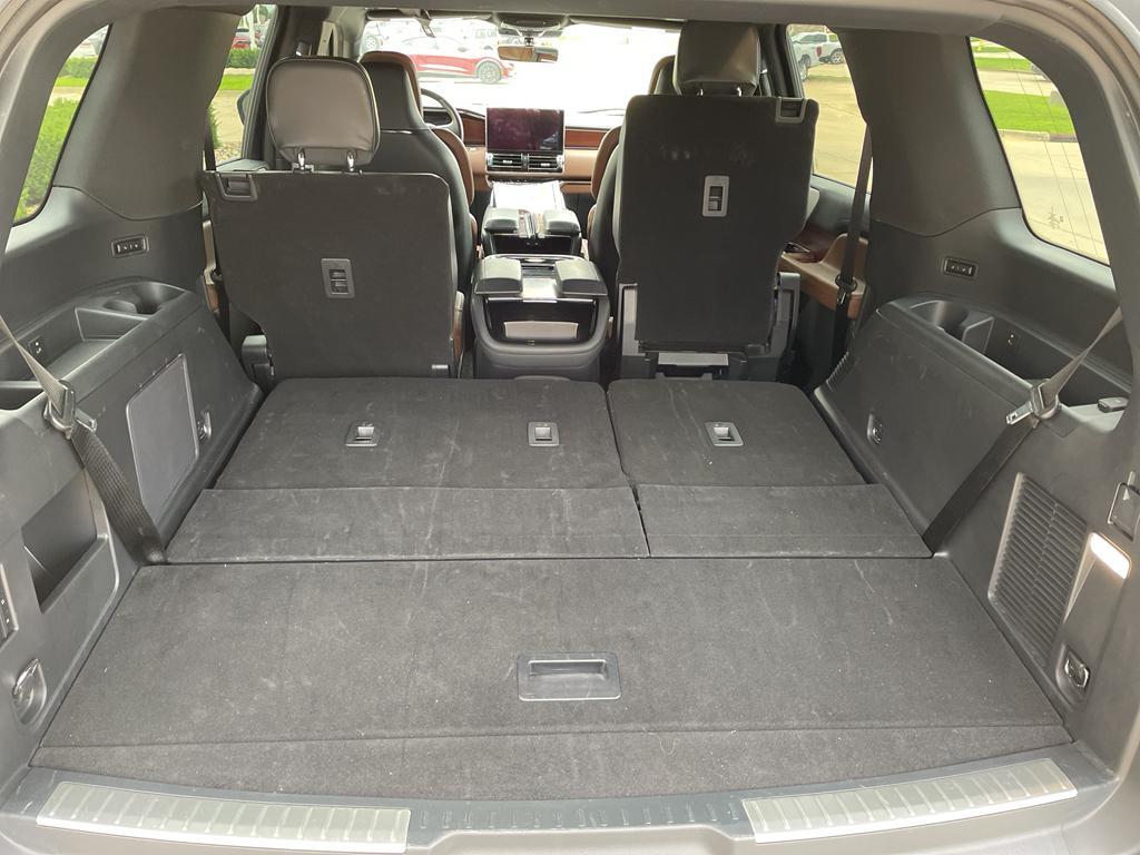 used 2022 Lincoln Navigator car, priced at $65,650