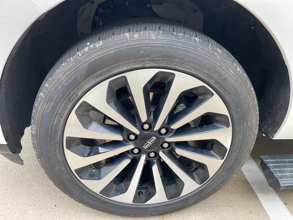 used 2022 Lincoln Navigator car, priced at $65,650