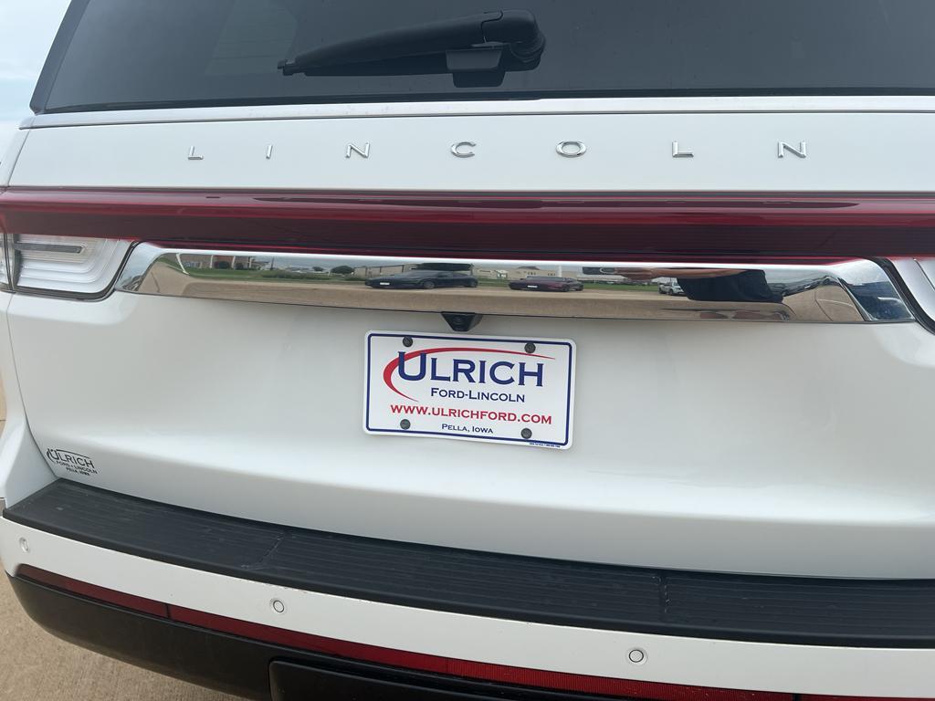 used 2022 Lincoln Navigator car, priced at $65,650