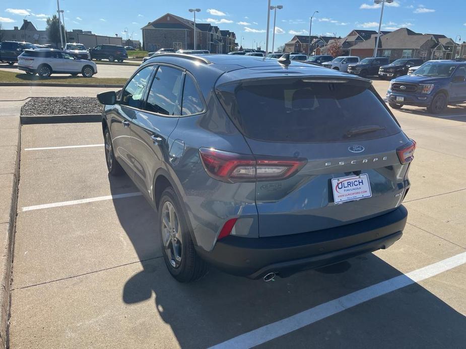 new 2025 Ford Escape car, priced at $36,400