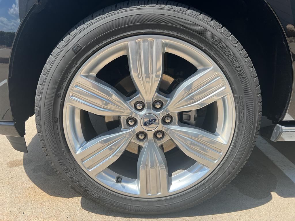 used 2022 Ford Expedition car, priced at $60,985
