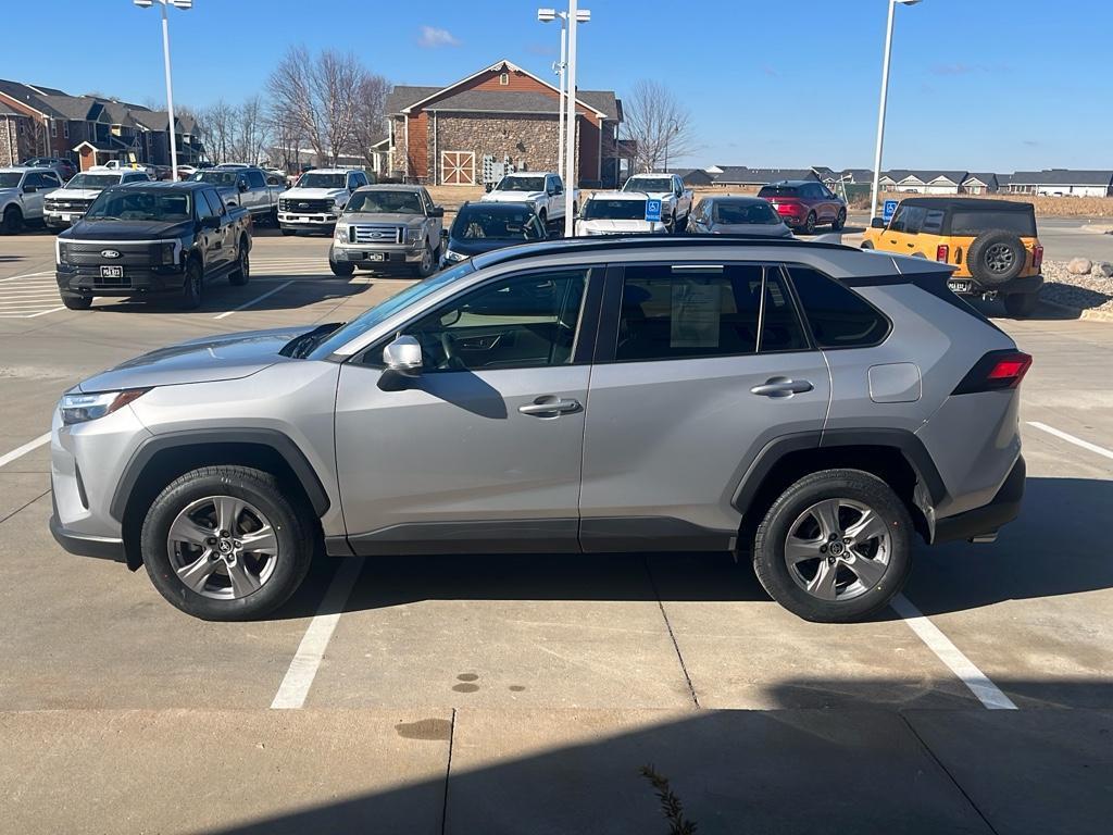 used 2022 Toyota RAV4 car, priced at $29,985