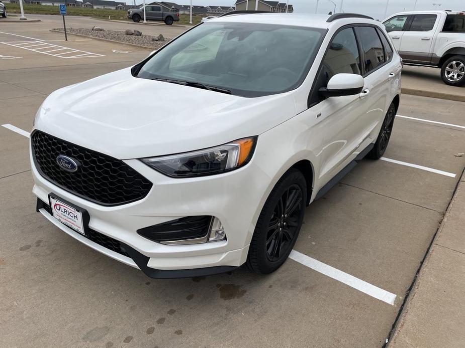 new 2024 Ford Edge car, priced at $45,375