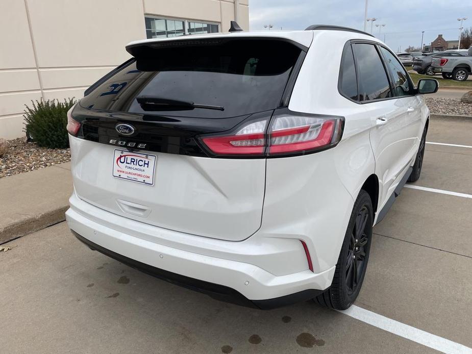 new 2024 Ford Edge car, priced at $45,375