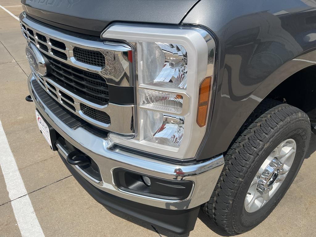 new 2025 Ford F-350 car, priced at $61,870