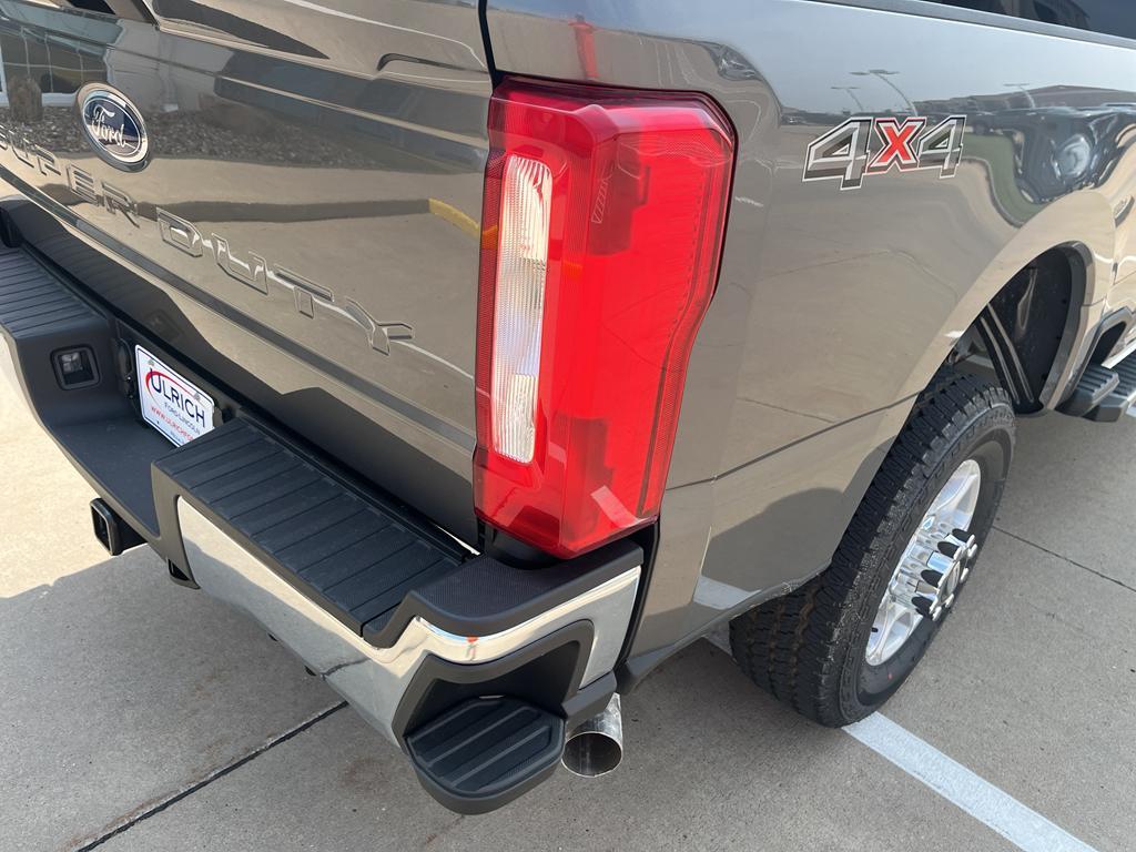 new 2025 Ford F-350 car, priced at $61,870